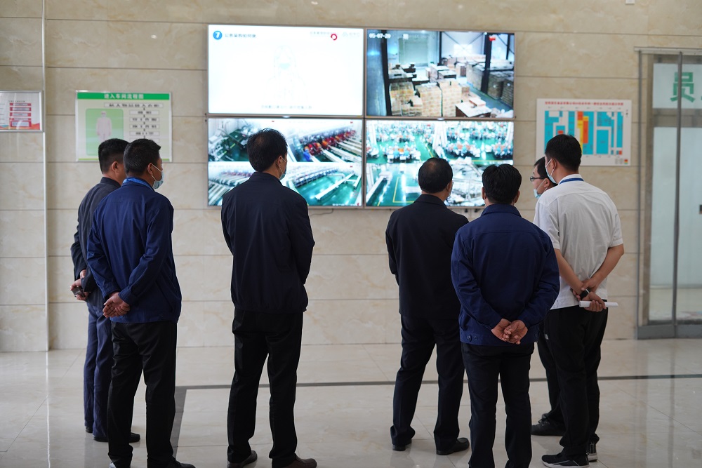 1591322454101052.jpg 一樓大廳看工廠實(shí)時(shí)直播.JPG